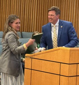 Tuckahoe Supervisor Jody Rogish presented a proclamation to Keep Henrico Beautiful.