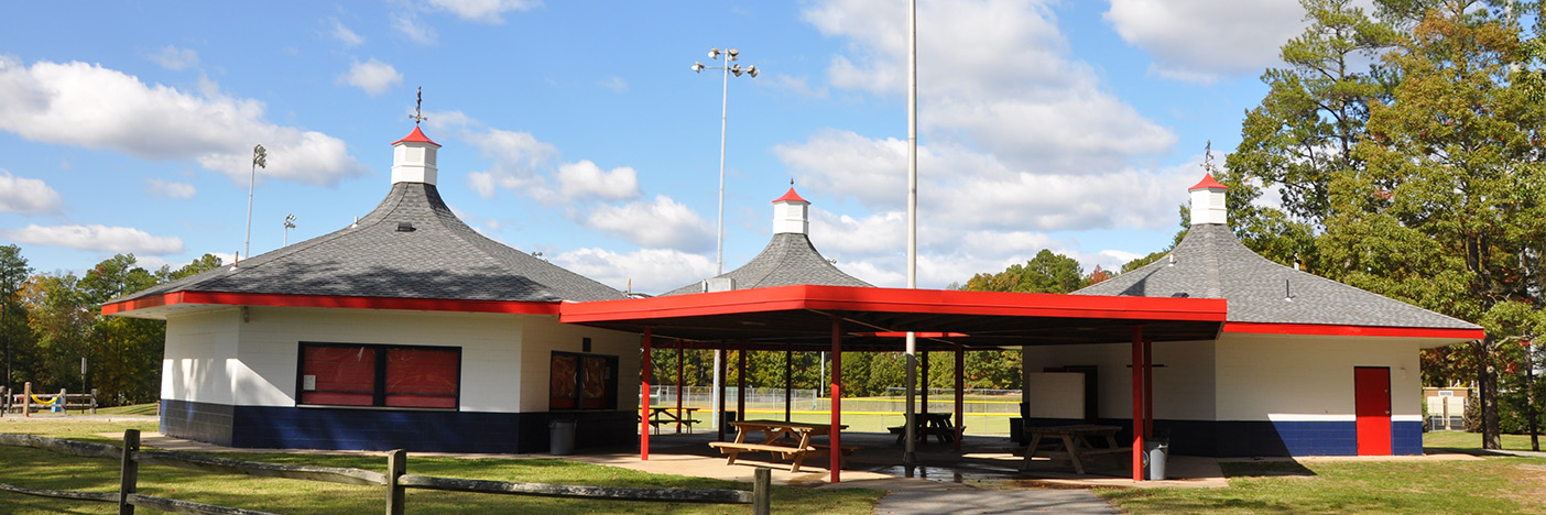 Tuckahoe Park concession stand, covered picnic area, and restroom building.
